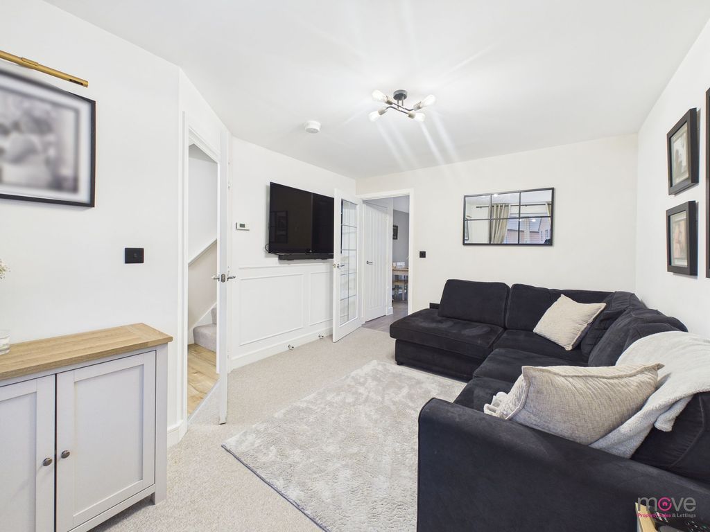 Property photo 3 of 21