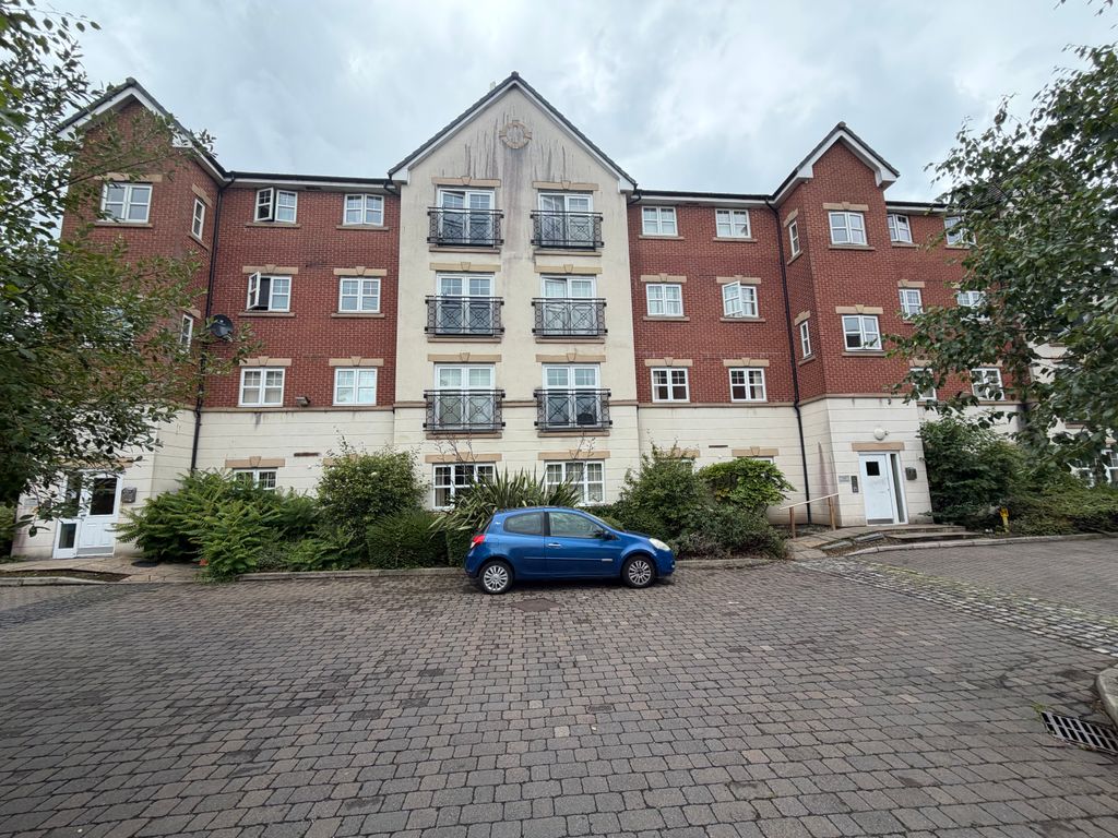 Property photo 1 of 12