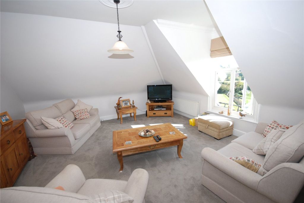 Property photo 2 of 9 Picture No. 02