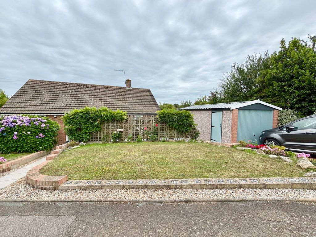 Property photo 2 of 17