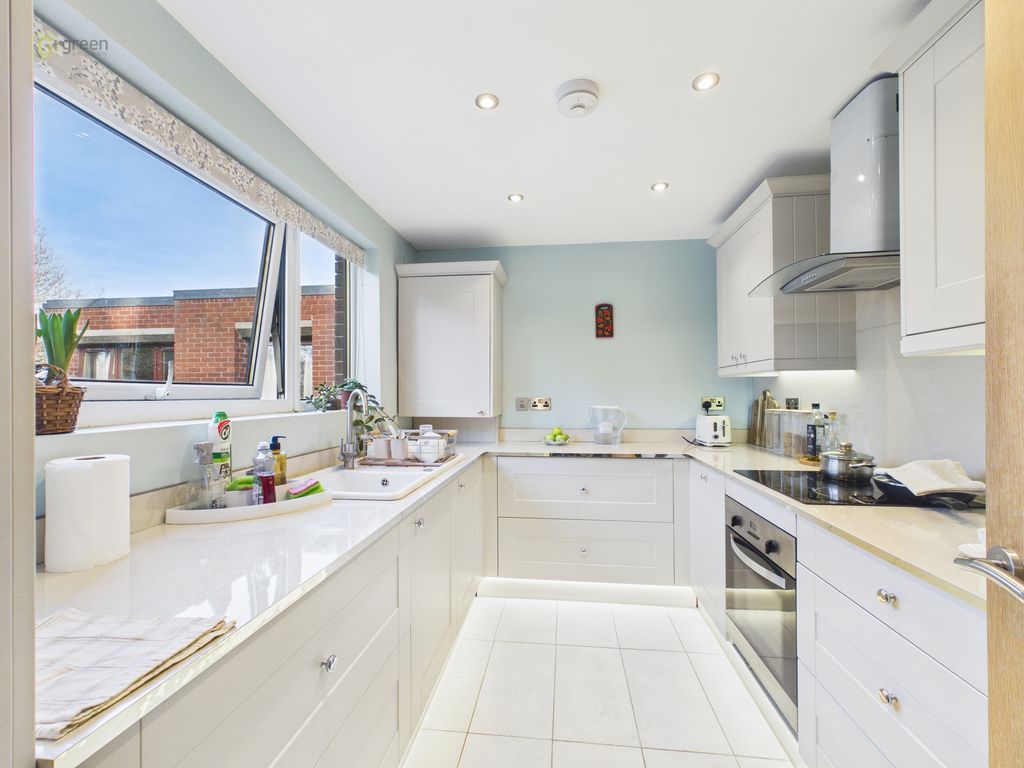 Property photo 2 of 11 Cam03830G0Pr0274Still007