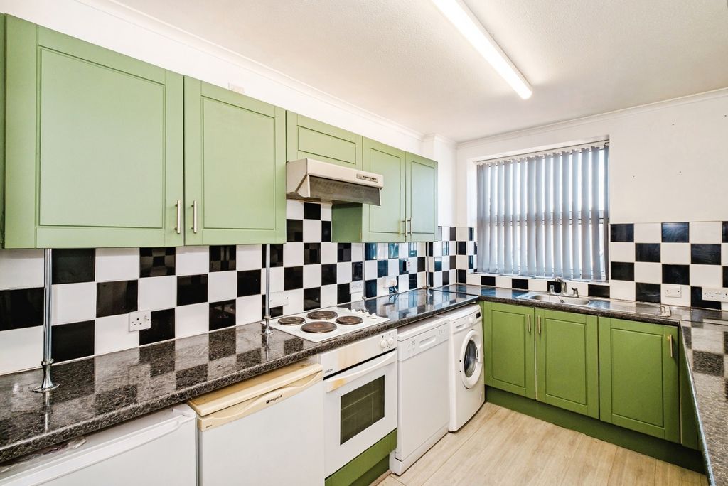 Property photo 3 of 18 Pbox-Img.Jpg