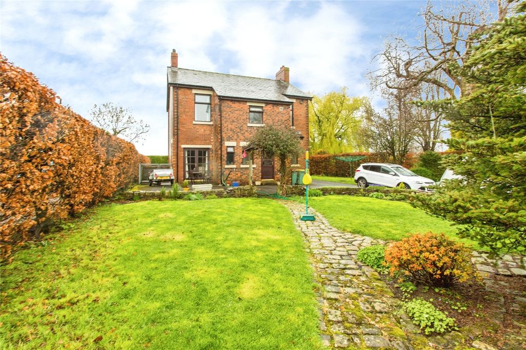 Property photo 2 of 35 Picture No. 04