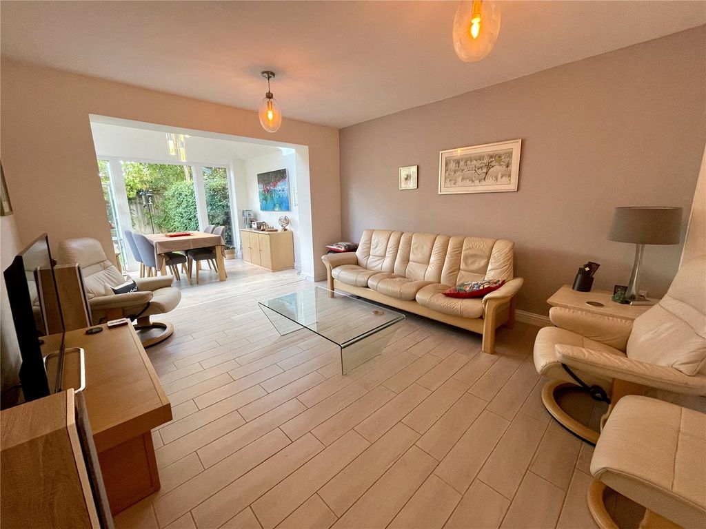 Property photo 3 of 17 Picture No. 15