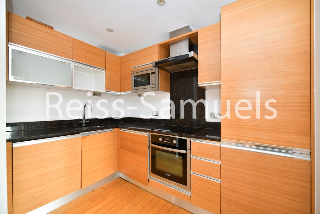 Property photo 2 of 24