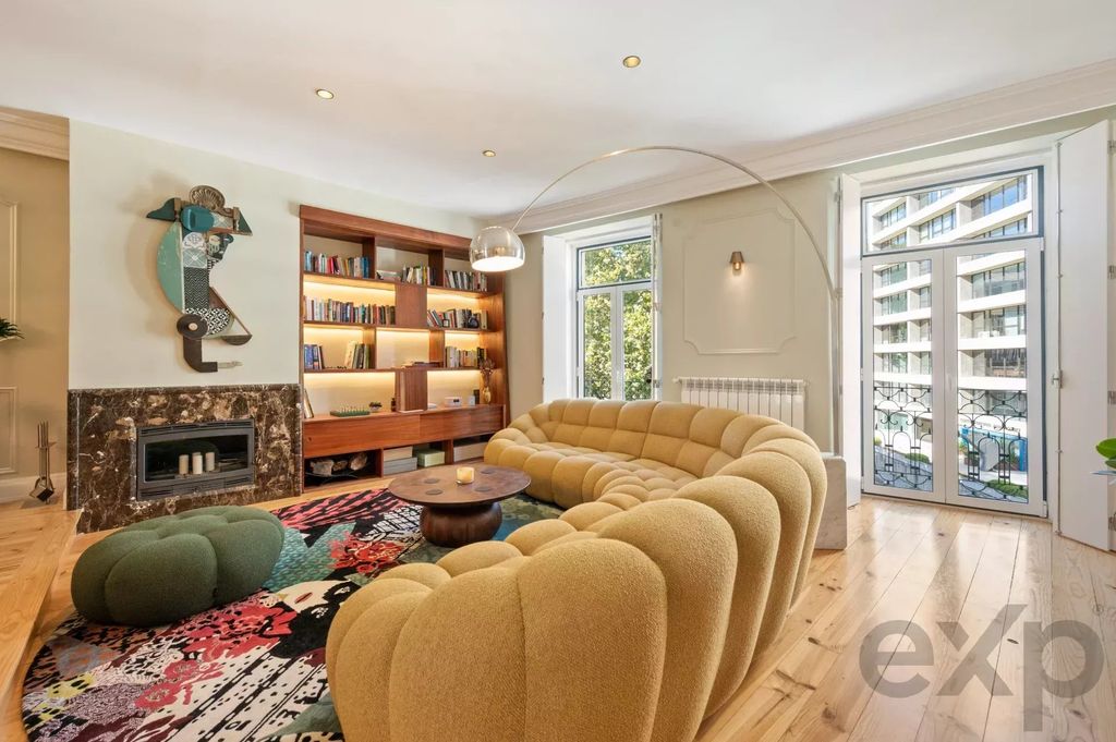 Property photo 1 of 62