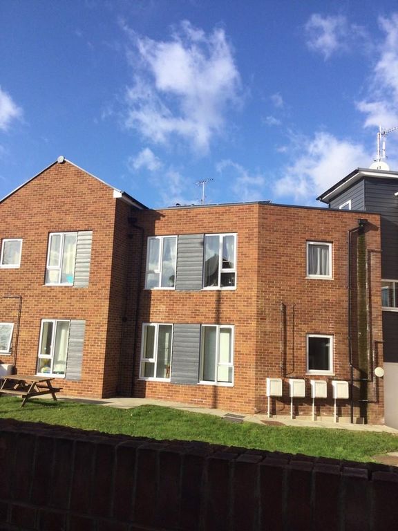 Property photo 1 of 2 69 Wavell Court 2.Jpg