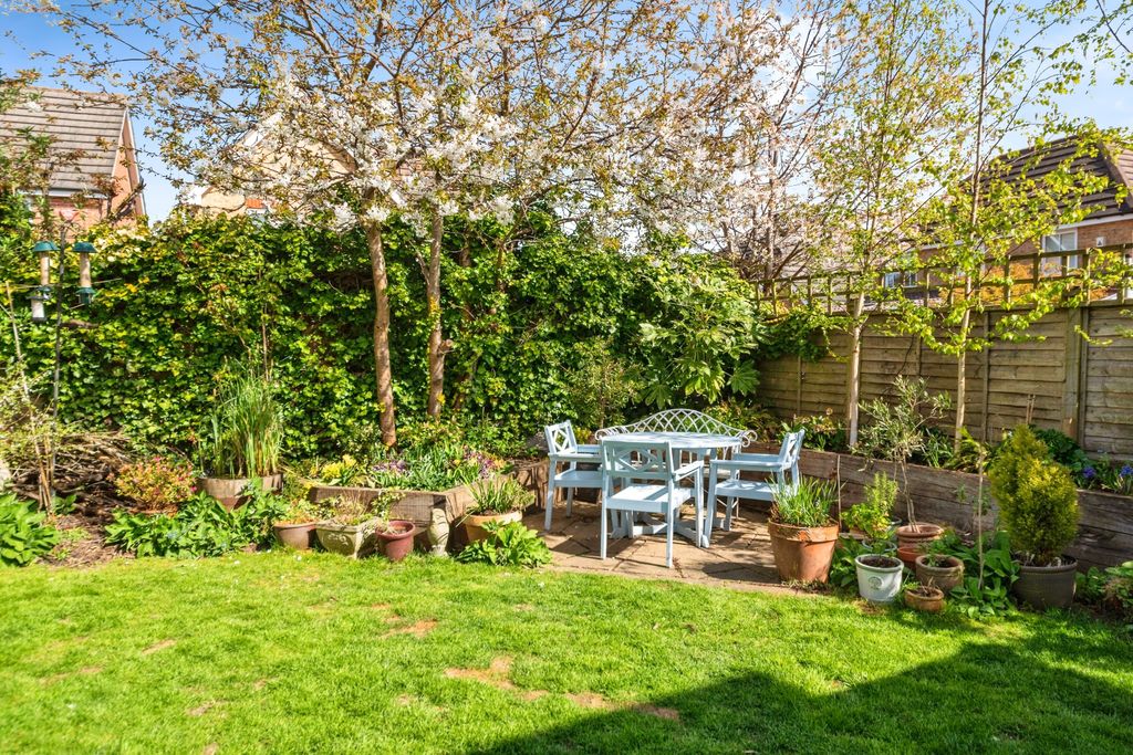 Property photo 3 of 25 8_Marston_Moor_Road-38