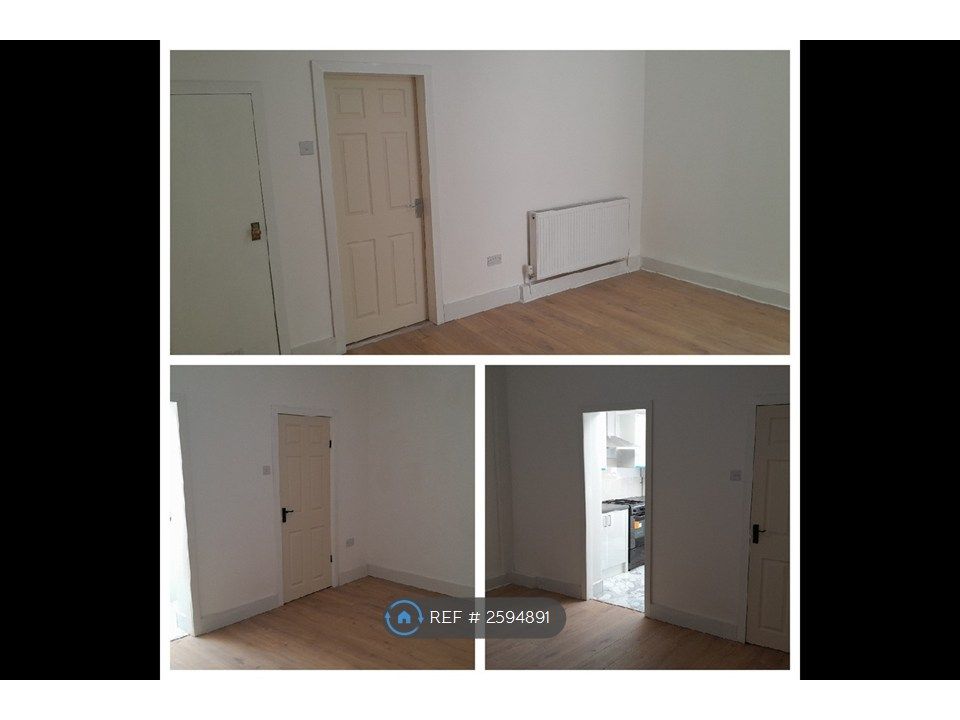 Property photo 3 of 9 Dinning Room