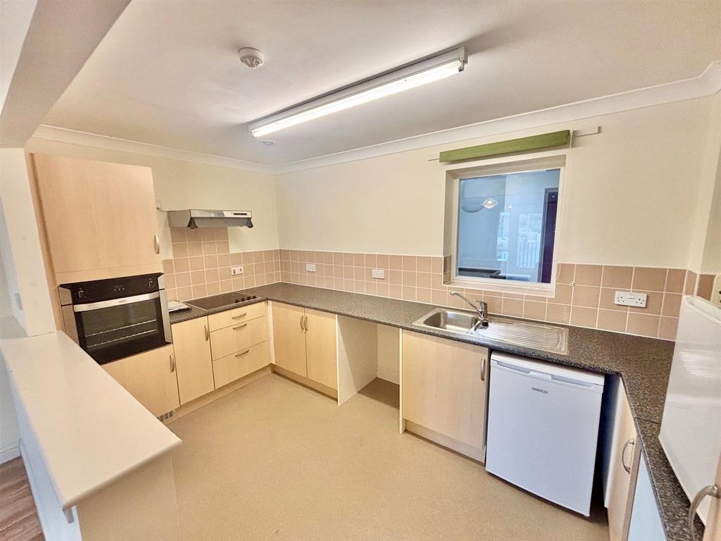 Property photo 3 of 18 1.Jpg