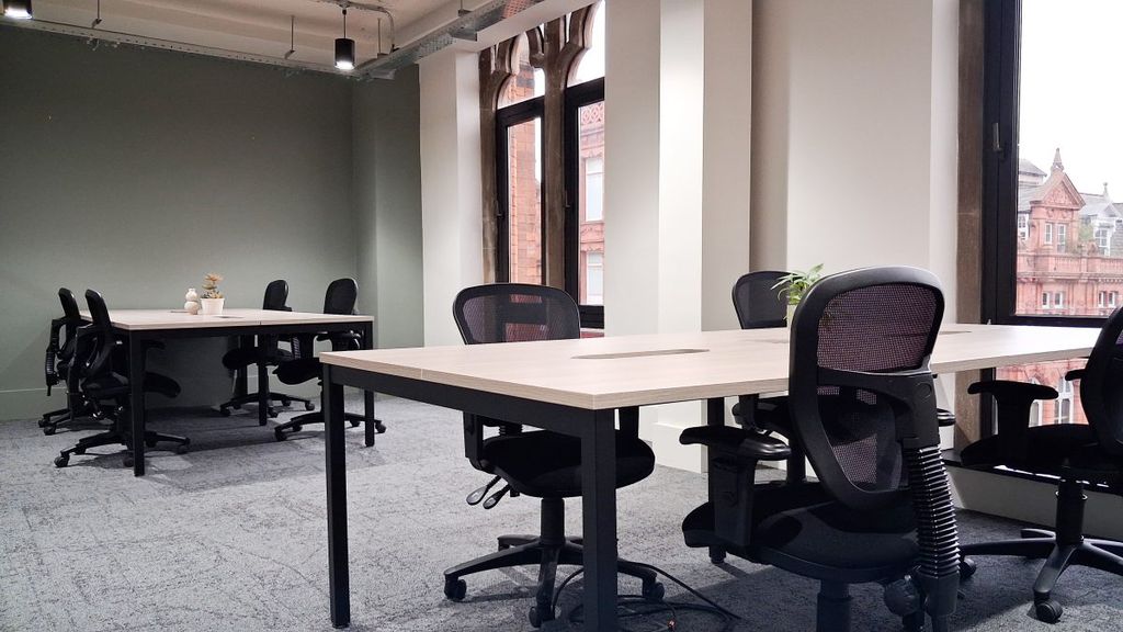 Property photo 1 of 14 Office