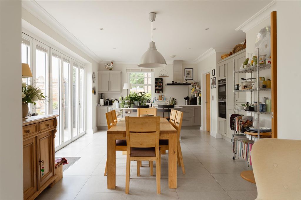 Property photo 2 of 24 9.Jpg