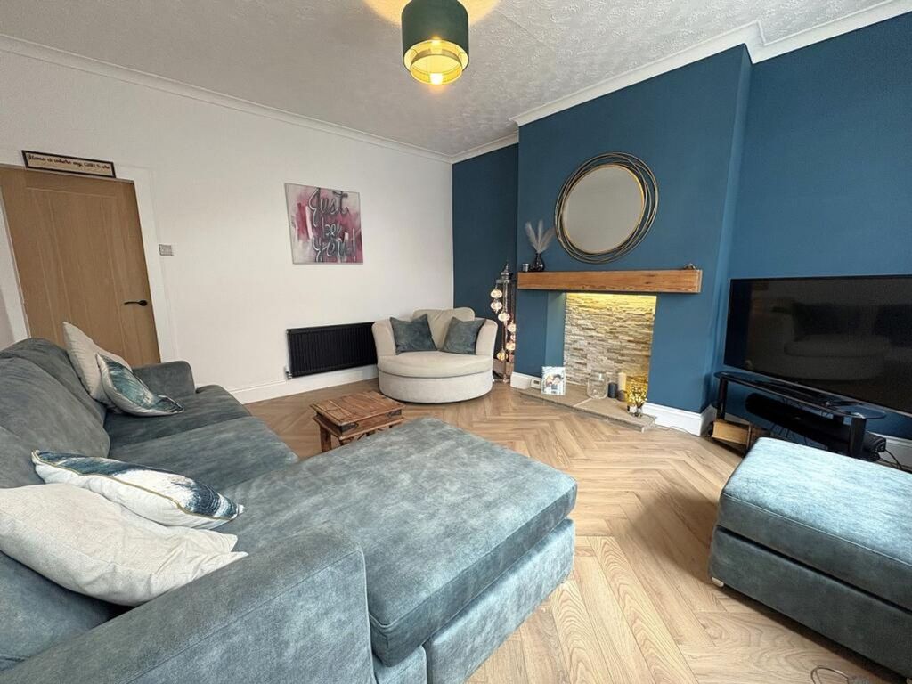 Property photo 3 of 14