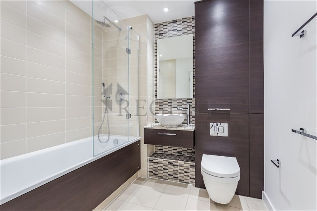 Property photo 3 of 6 Bathroom