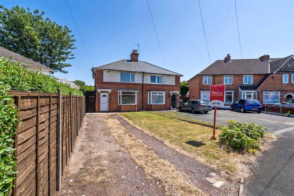 Property photo 1 of 11 45 Mapleton Road_14.Jpg