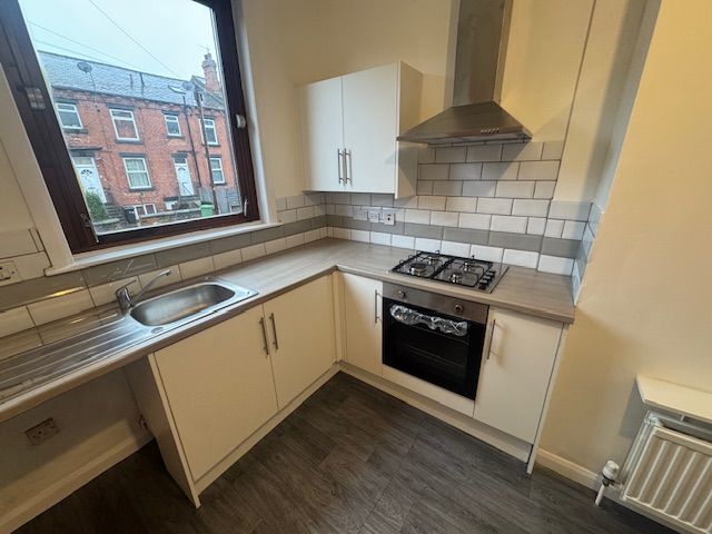 Property photo 2 of 21 Front Description 2