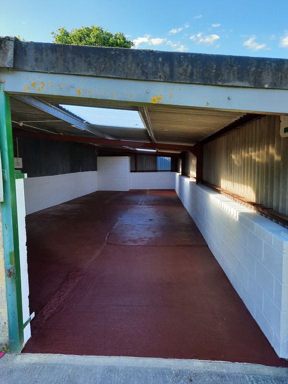 Property photo 1 of 2