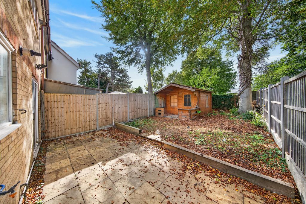 Property photo 2 of 18 Rear Garden