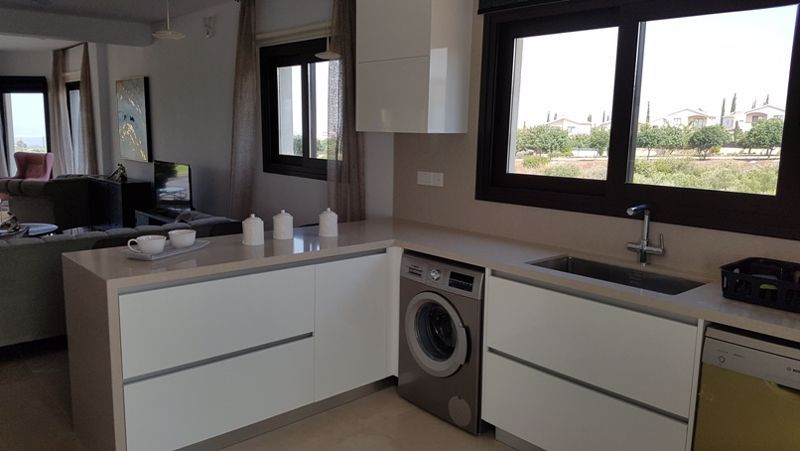 Property photo 2 of 16 Kitchen (Example)