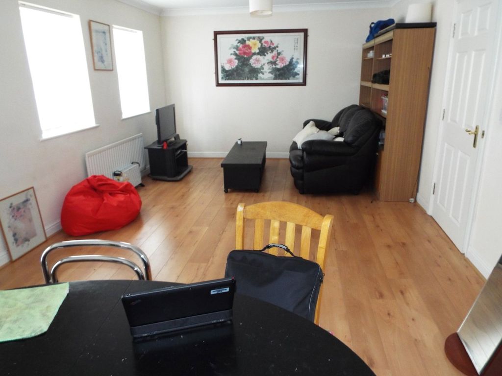 Property photo 3 of 14 Picture No. 04