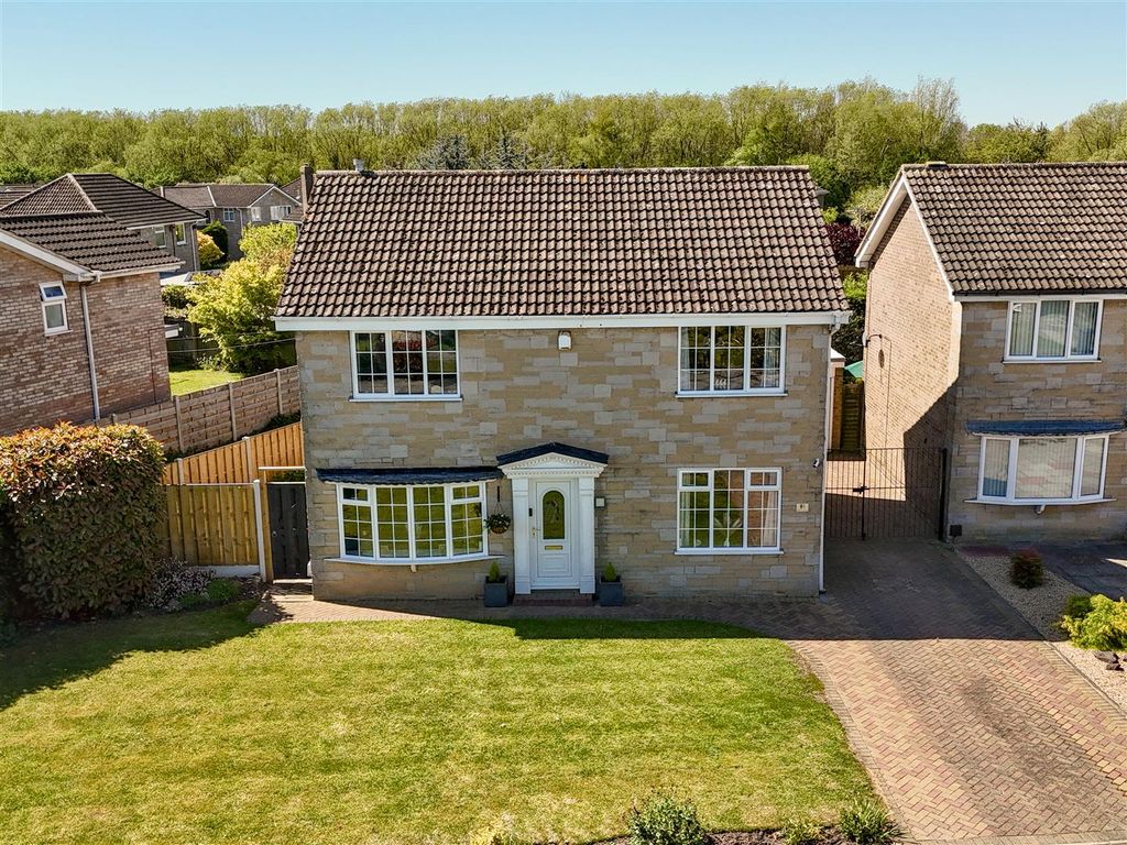 Property photo 1 of 17 External