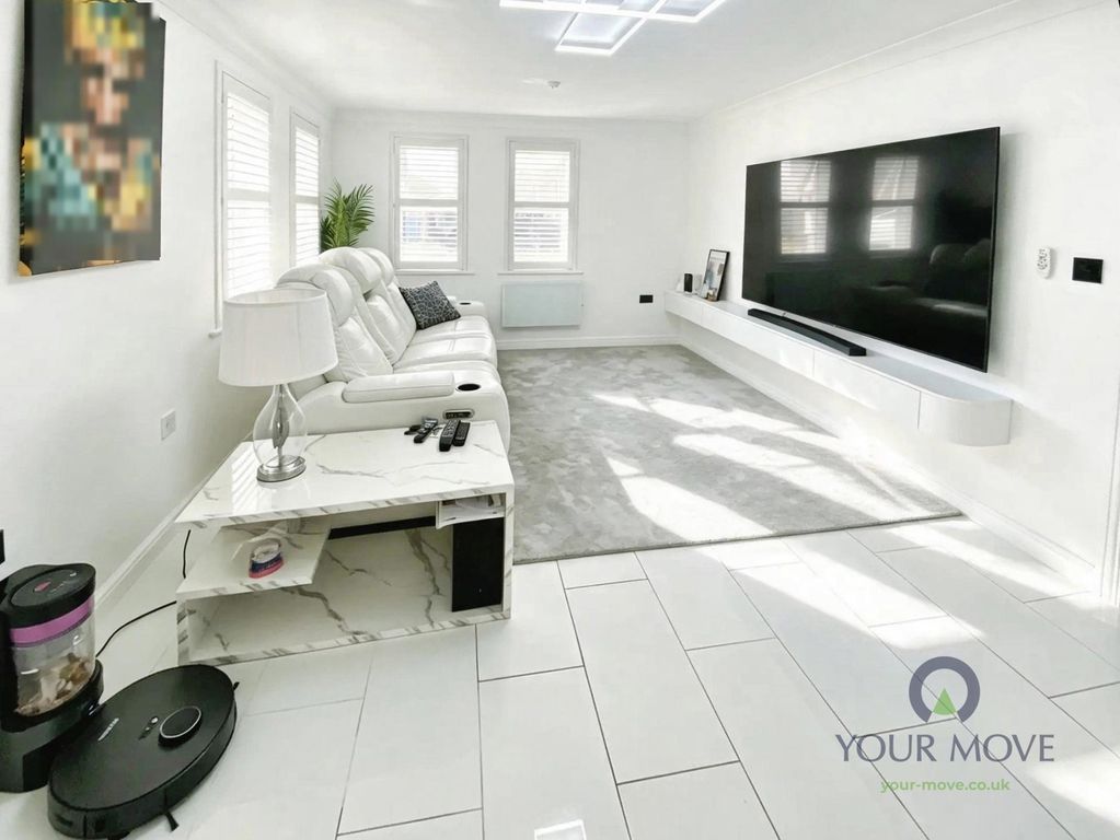 Property photo 3 of 9 Pbox-Img.Jpg