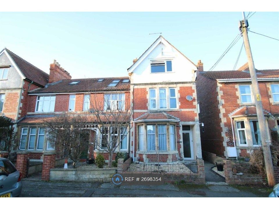 Property photo 1 of 10 Frontage