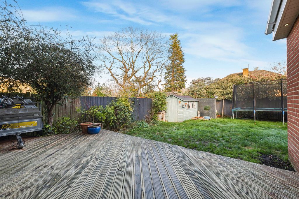 Property photo 3 of 20