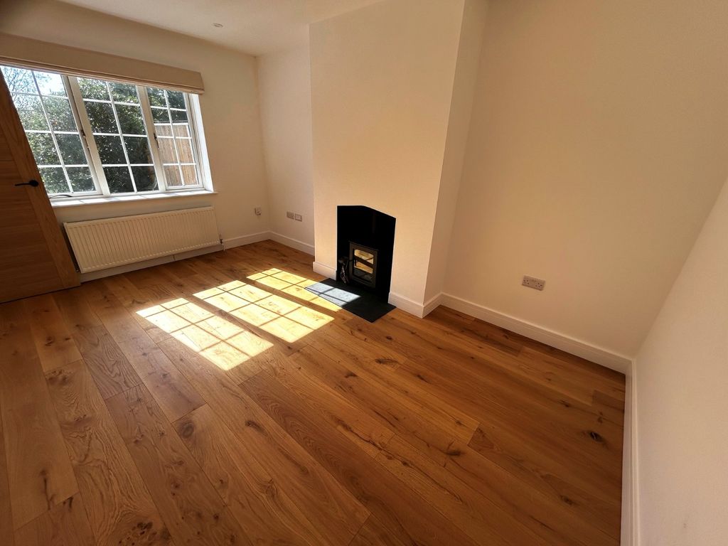 Property photo 2 of 13 Picture No. 11