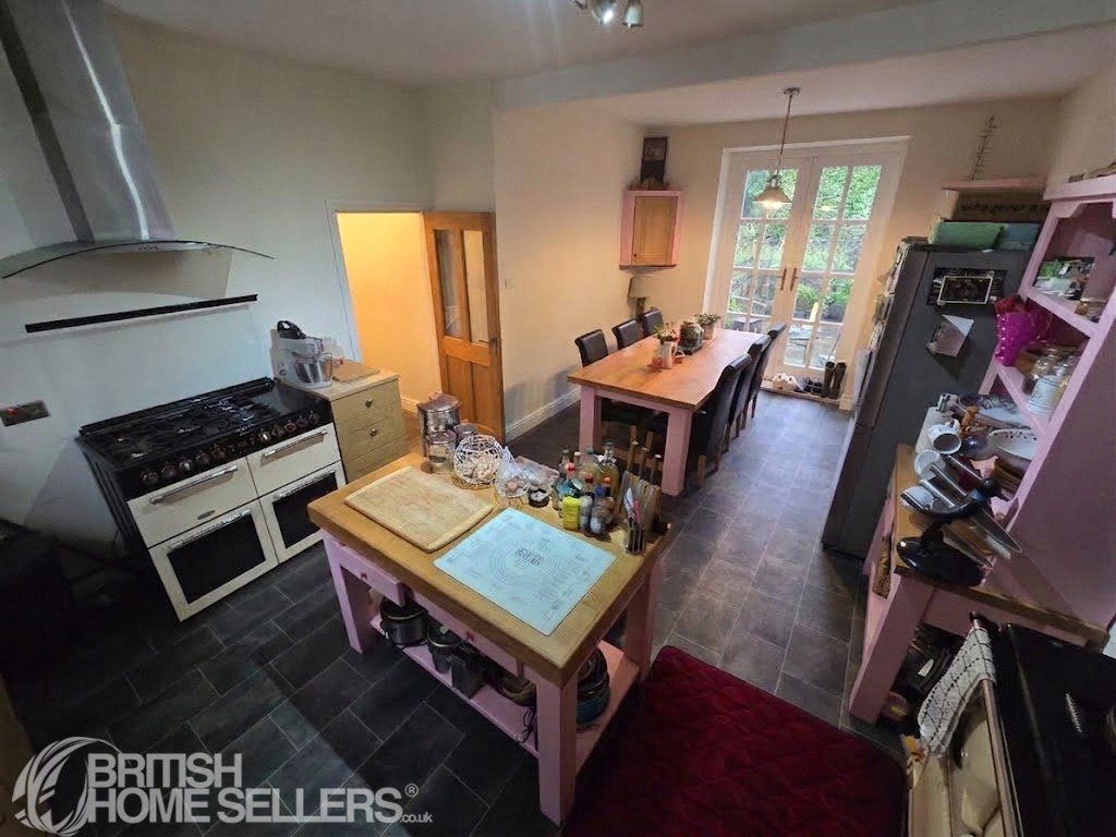 Property photo 3 of 44 Picture No. 24