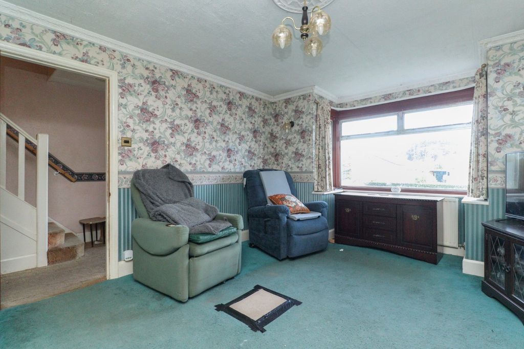 Property photo 2 of 12 Picture 2