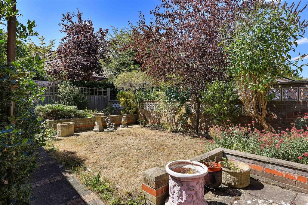 Property photo 2 of 15 Img_6081.Jpg