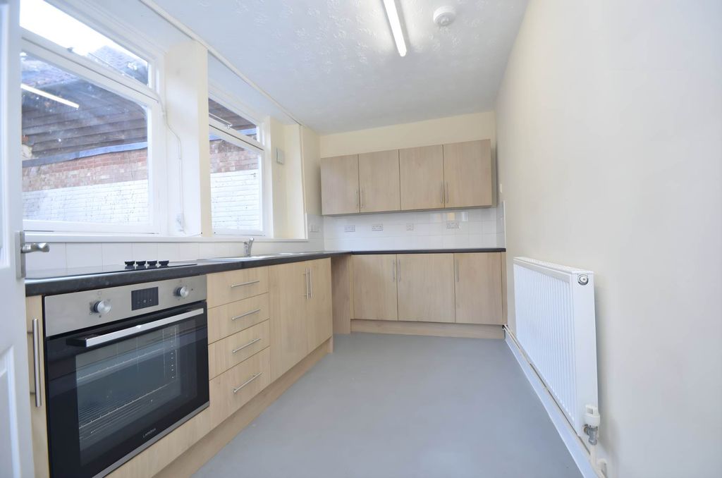 Property photo 3 of 6