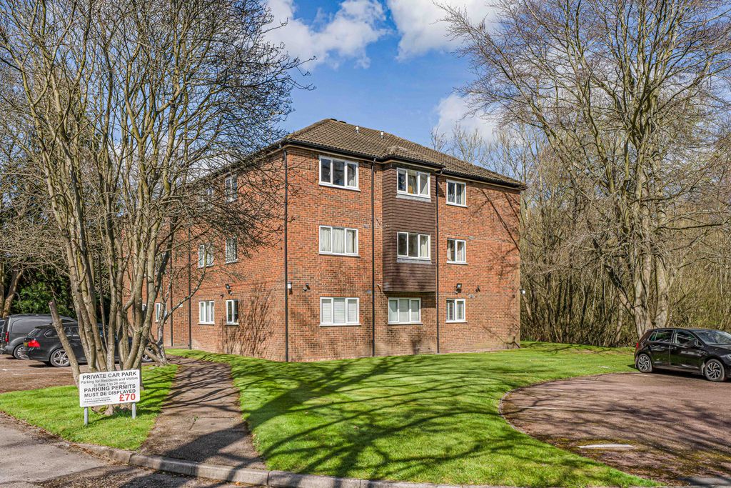 Property photo 1 of 9 External