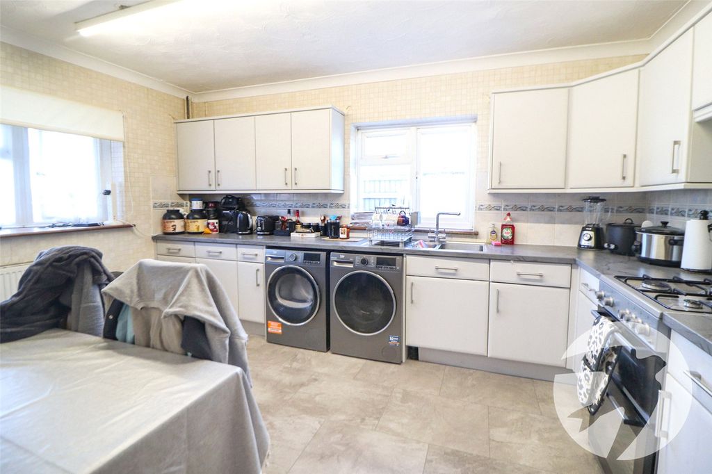 Property photo 2 of 14 Picture No. 07