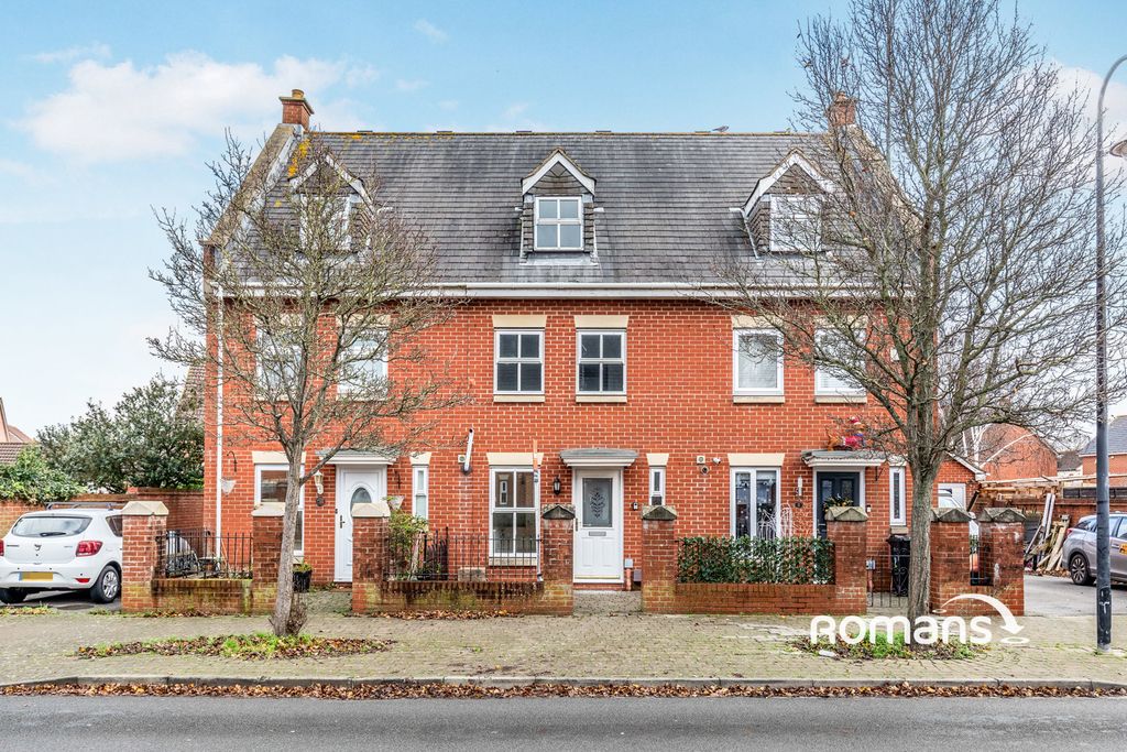 Property photo 1 of 10 Photo