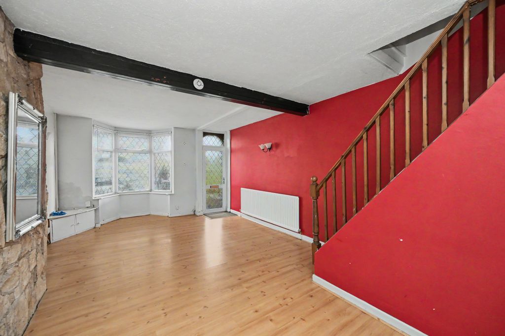Property photo 3 of 16