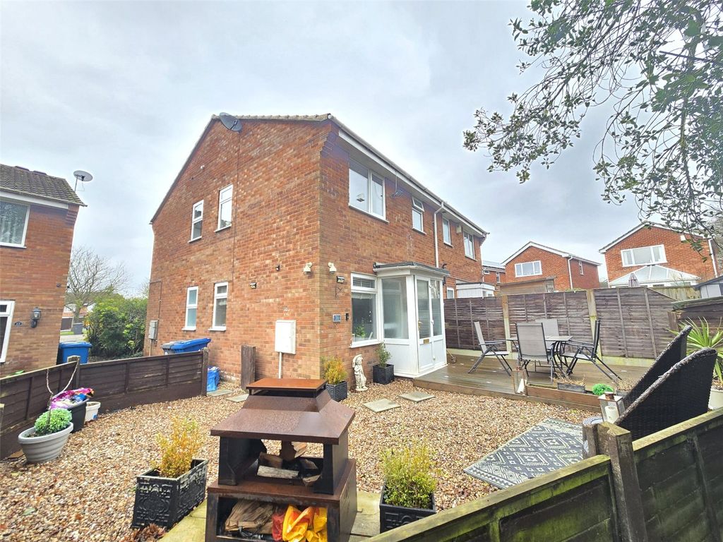 Property photo 2 of 13 Picture No. 15