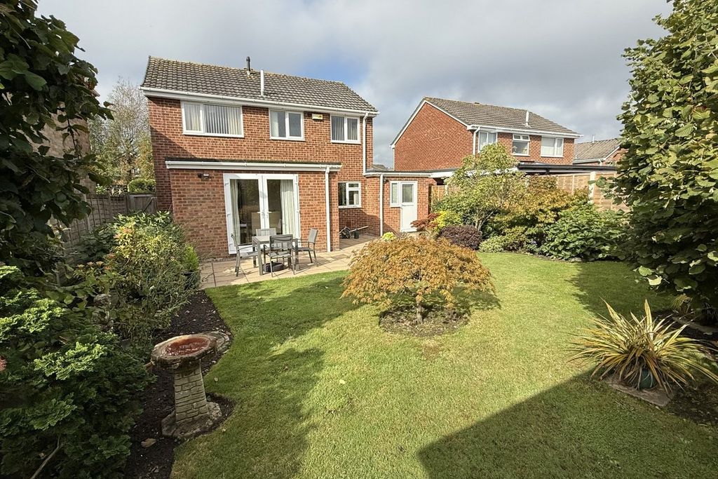 Property photo 2 of 30