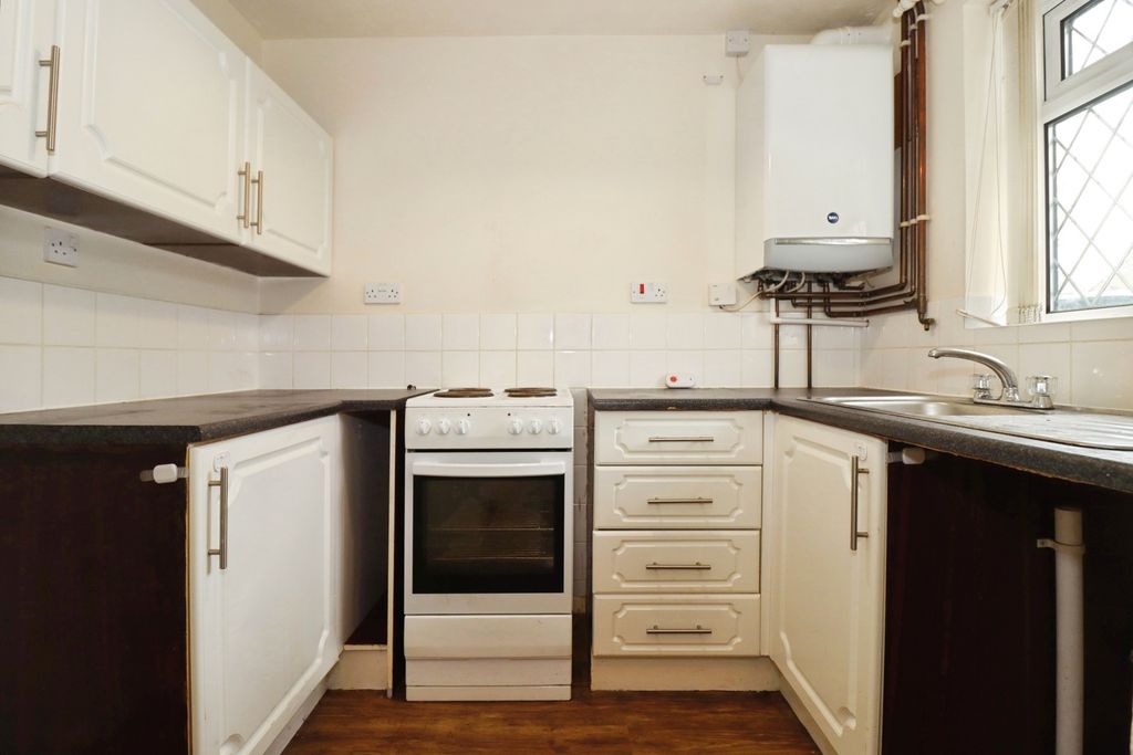 Property photo 3 of 12 Pbox-Img.Jpg