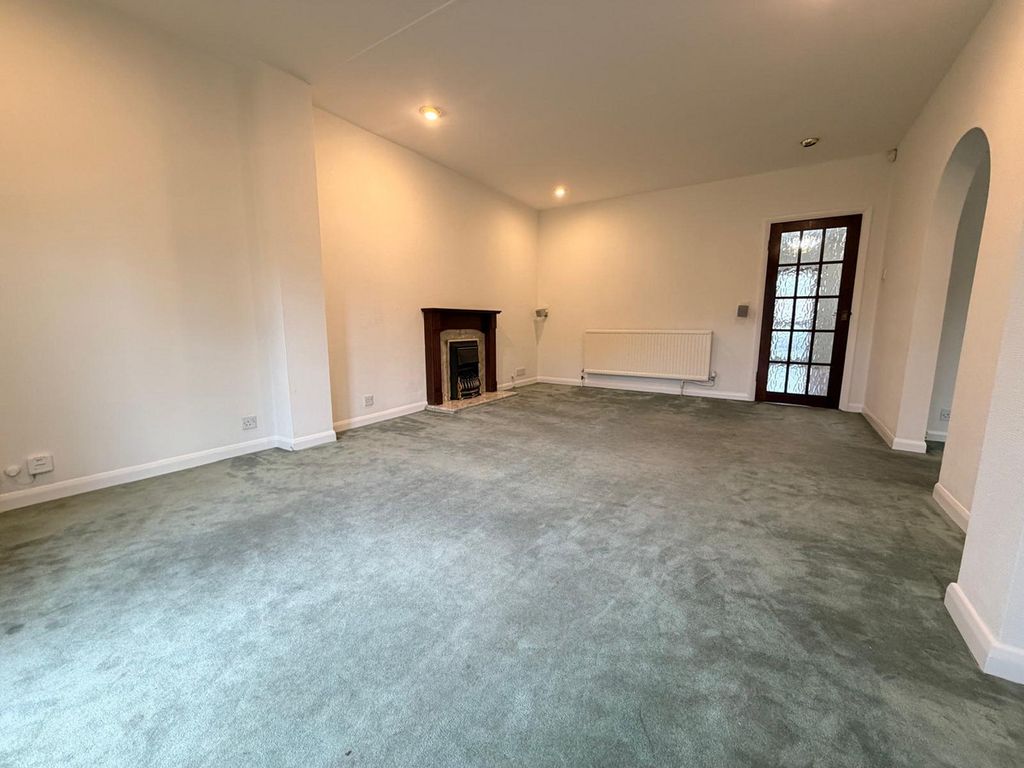 Property photo 3 of 26