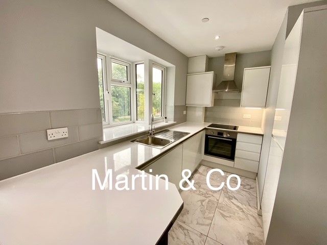 Property photo 1 of 10 Kitchen