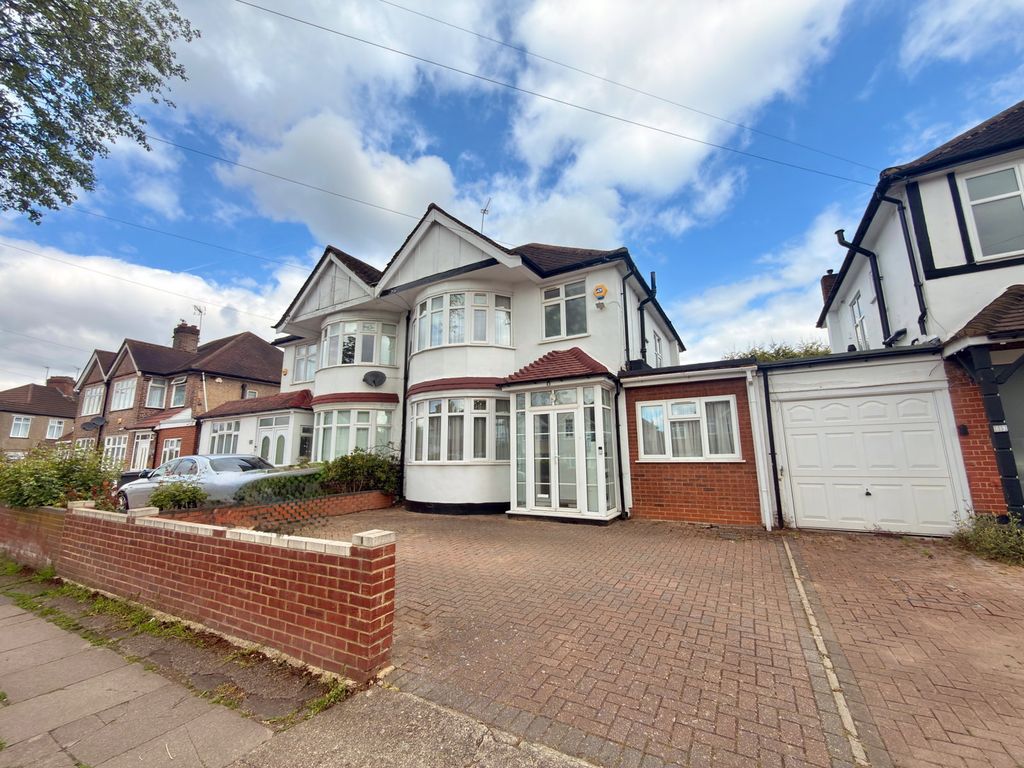 Property photo 2 of 19