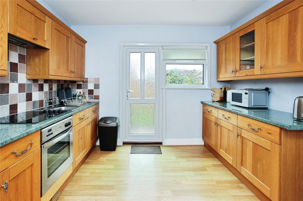Property photo 2 of 17 Picture No. 09