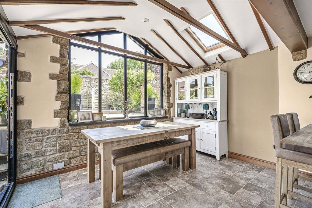 Property photo 3 of 21 Swift Barn