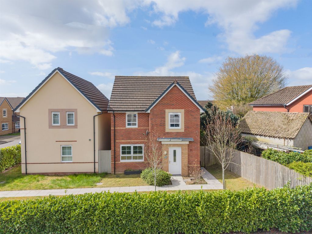 Property photo 1 of 23