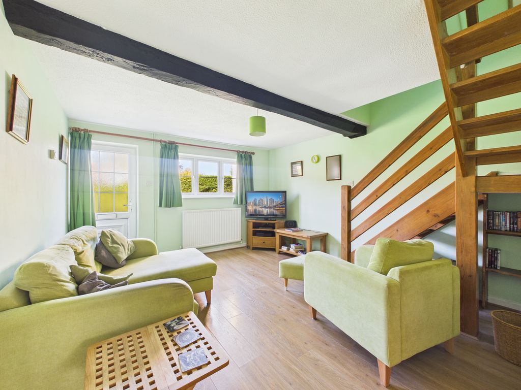 Property photo 3 of 14 Lounge