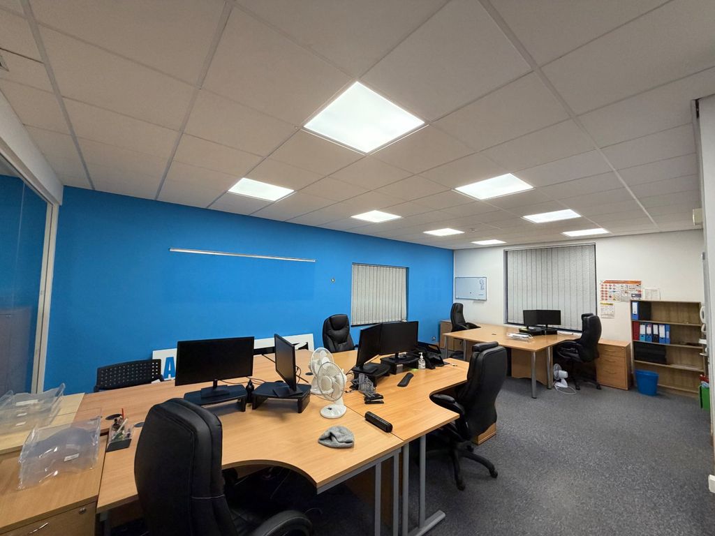 Property photo 3 of 6 Picture No. 03