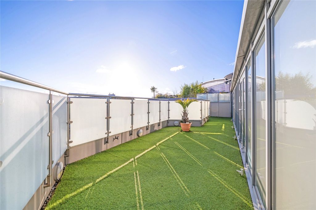 Property photo 3 of 11 Picture No. 82