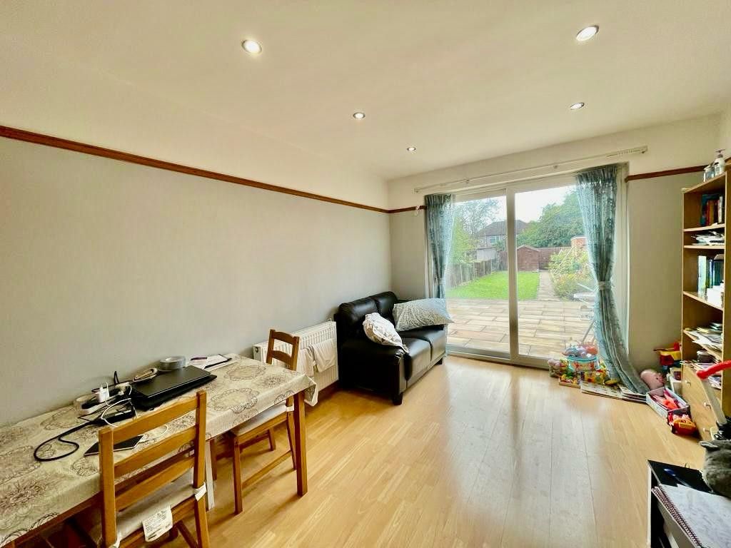 Property photo 3 of 12